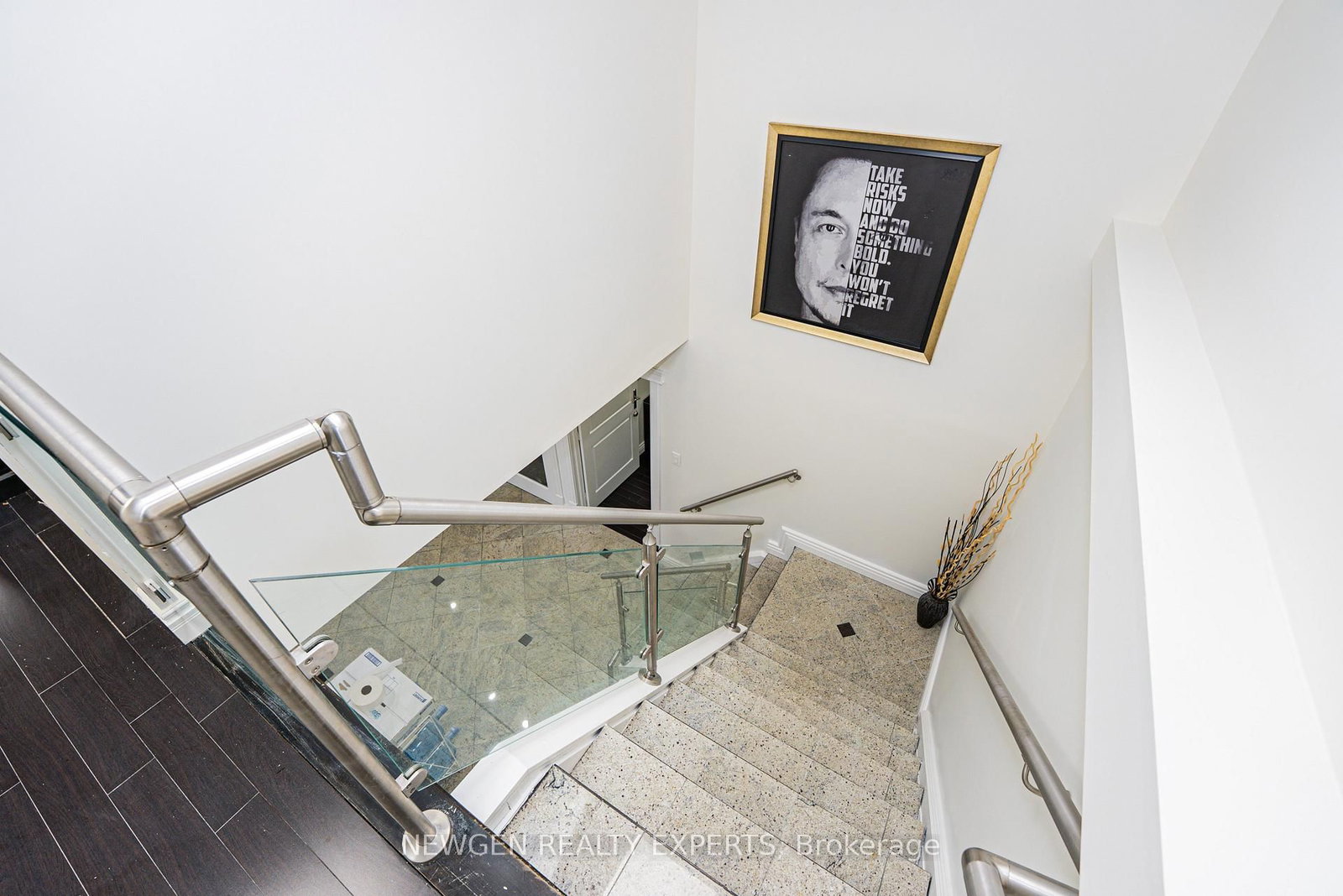 145 Clarence Street N, Unit 29 - Photo 26