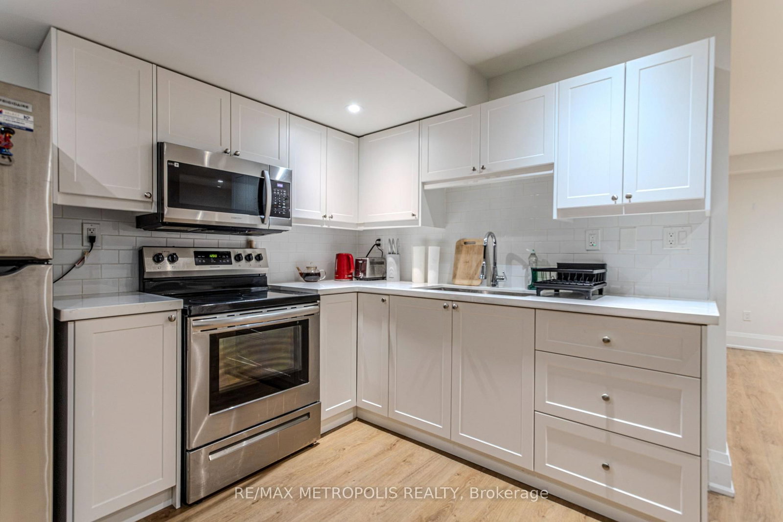 79A Laburnham Avenue, Unit Basement - Photo 11