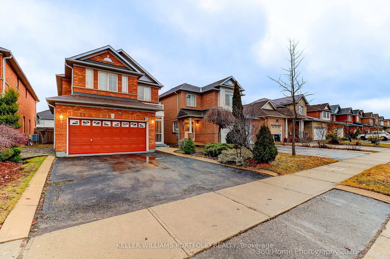 45 Olympia Cres, Brampton, L6X 4W2 | Image 2