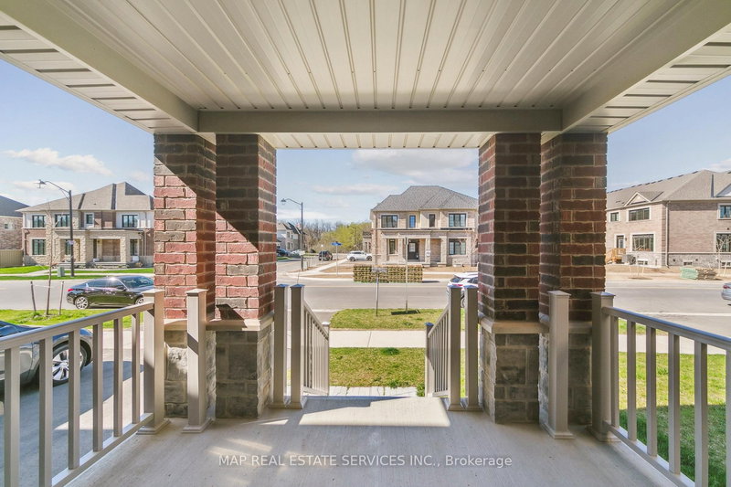 1515 Kovachik Blvd, Milton, L9E 1T4 | Image 3