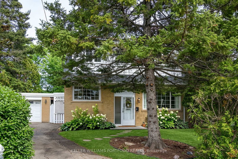 88 Sabrina Dr Dr, Toronto, M9R 2J9 | Image 2