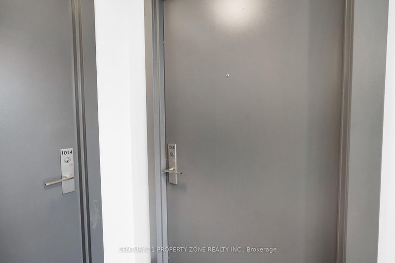 86 Dundas Mississauga,ON L5A 1W4 — Photo 3