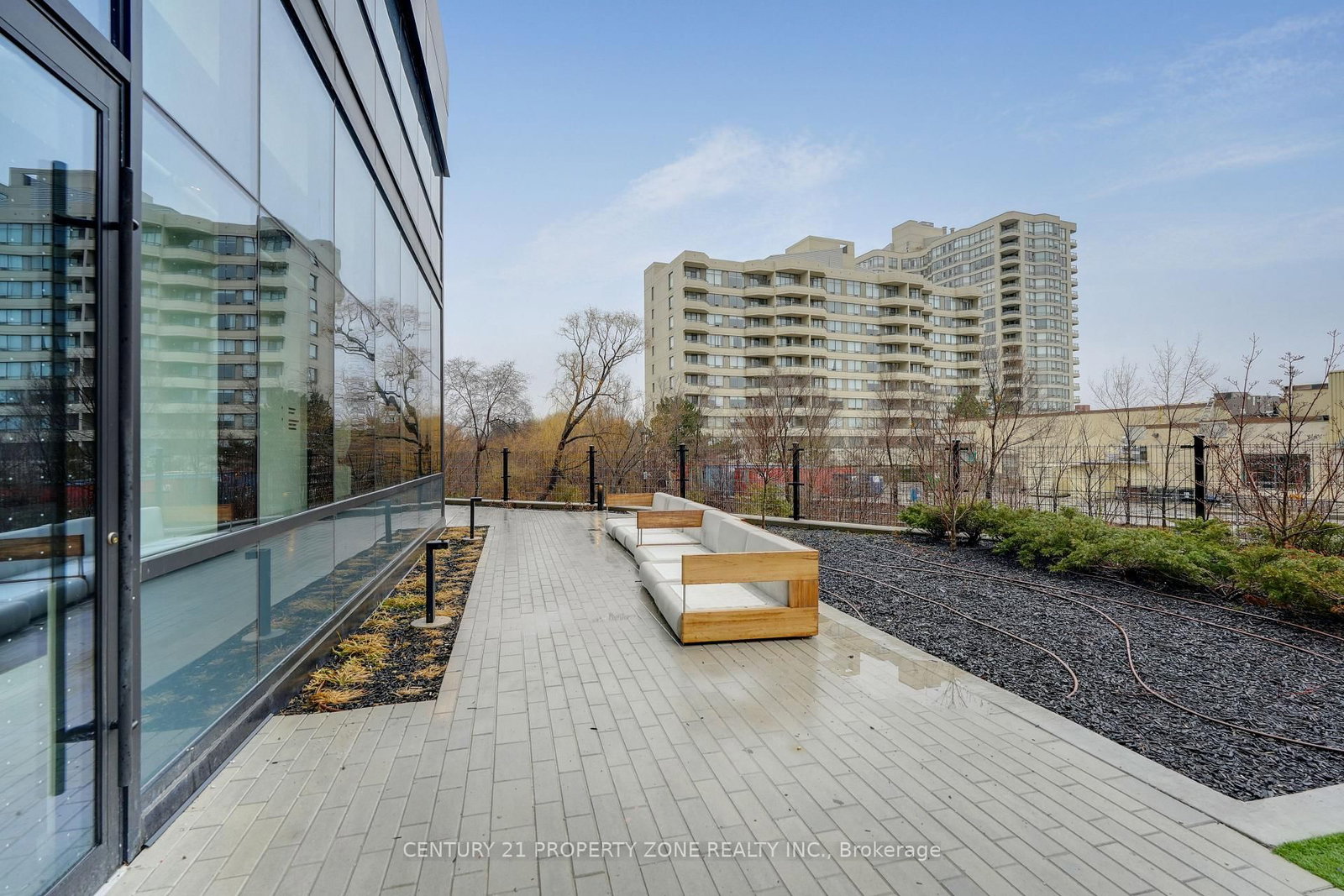 86 Dundas Mississauga,ON L5A 1W4 — Photo 36