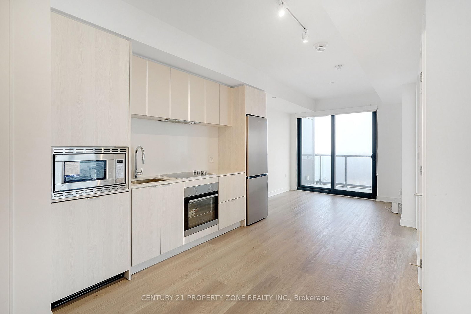 86 Dundas Mississauga,ON L5A 1W4 — Photo 4