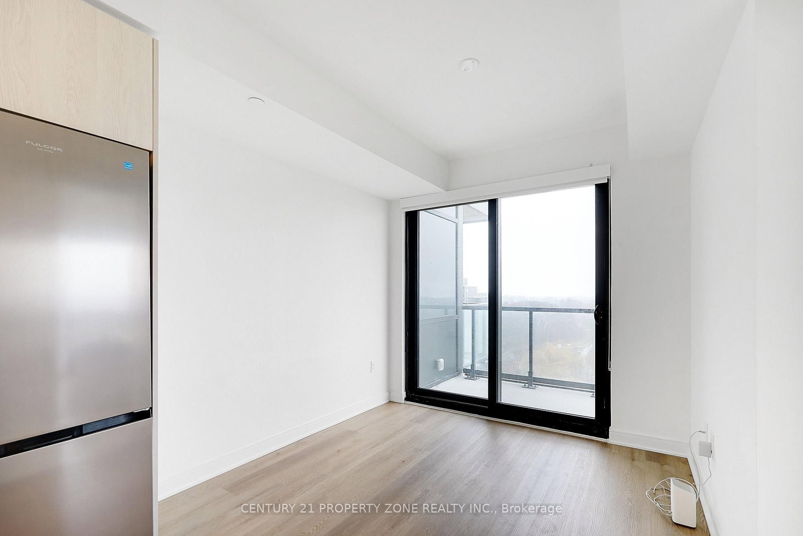 86 Dundas Mississauga,ON L5A 1W4 — Photo 6