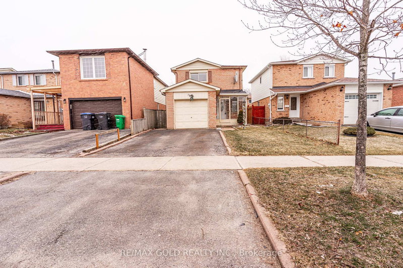13 Martindale Cres, Brampton, L6X 2V7 | Image 2