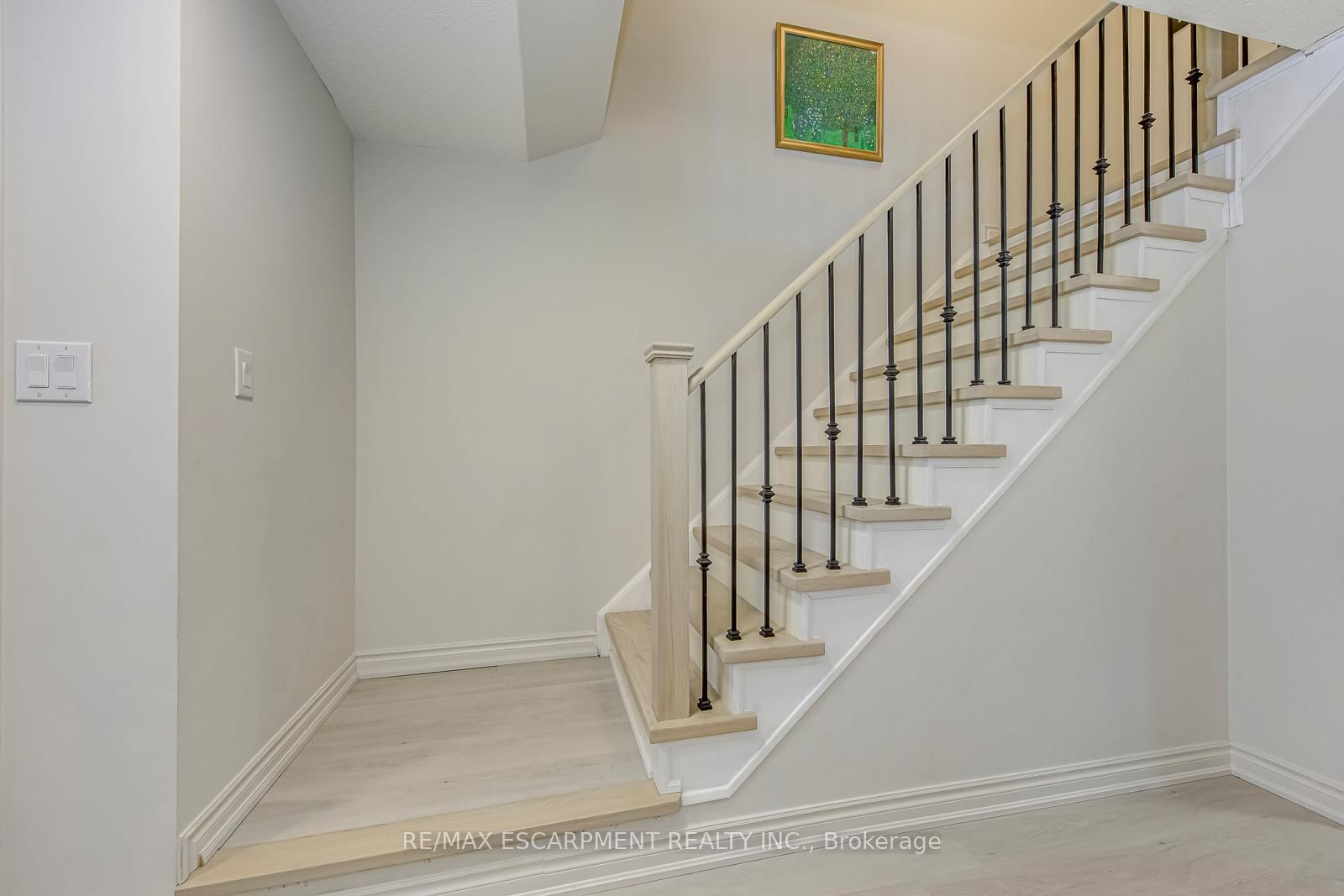 2468 Newcastle Crescent - Photo 13