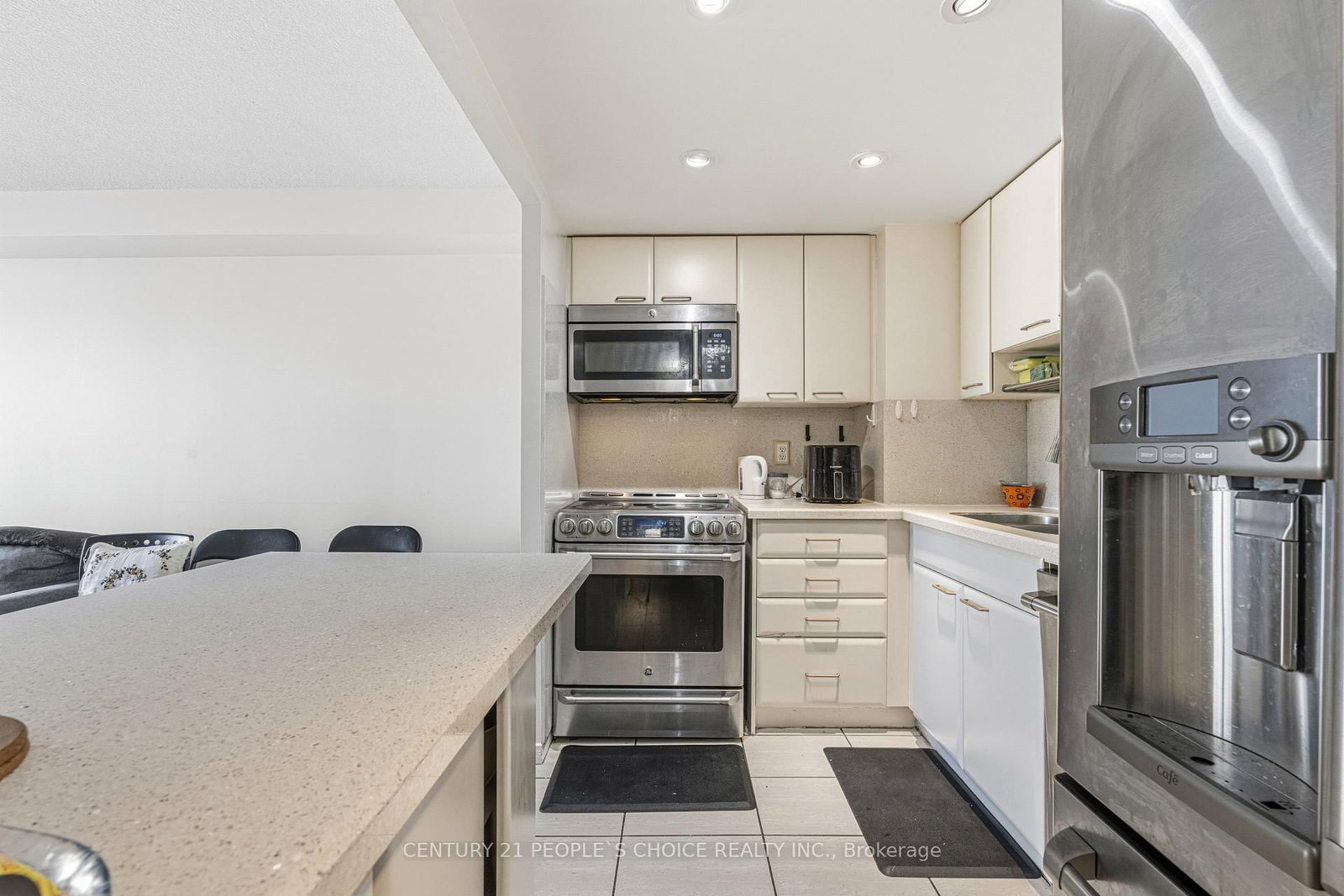 Condo for sale at 1413-155 Hillcrest Avenue, Mississauga, Ontario, L5B 3Z2 - Cooksville - MLS: W12884194