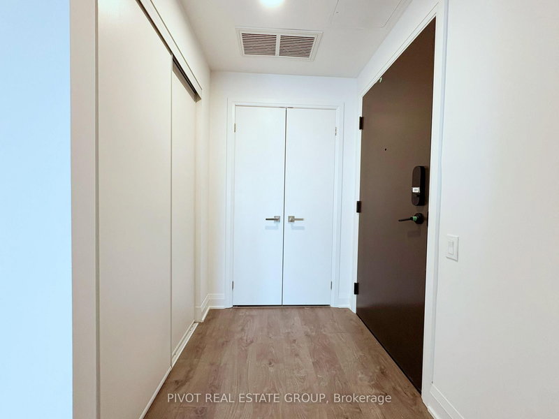 home for lease on 1511-2 Erskine Road