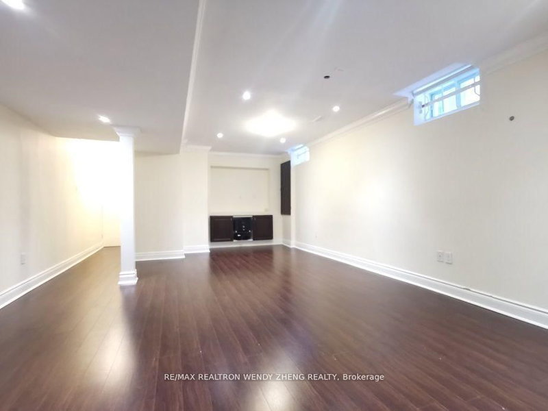 Bsmt - 6 Mountland Rd, Brampton, L6P 1Z9 | Image 3