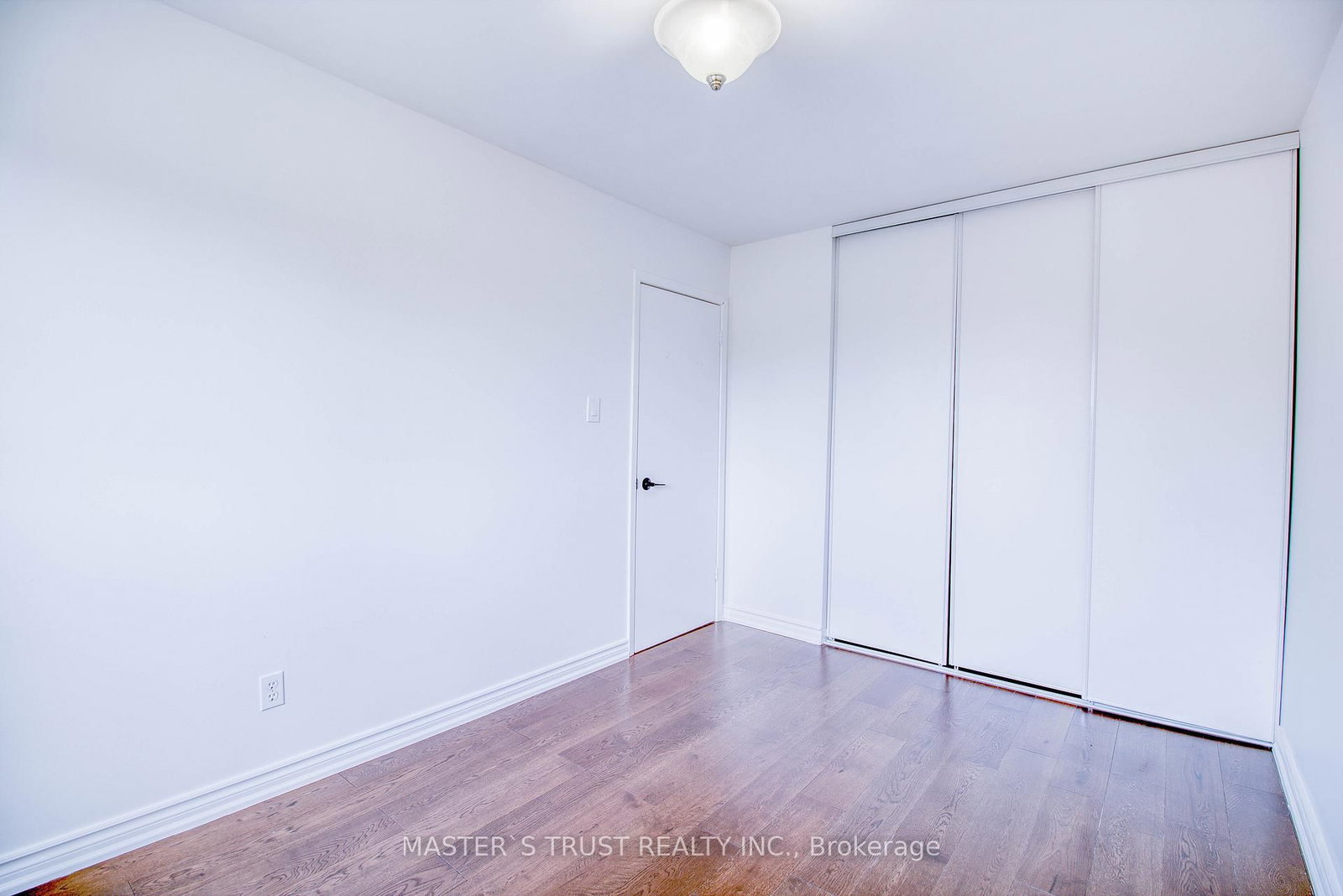 Townhouse for sale at 1-900 Central Park Drive, Brampton, Ontario, L6S 3J6 - Northgate - MLS: W12884448