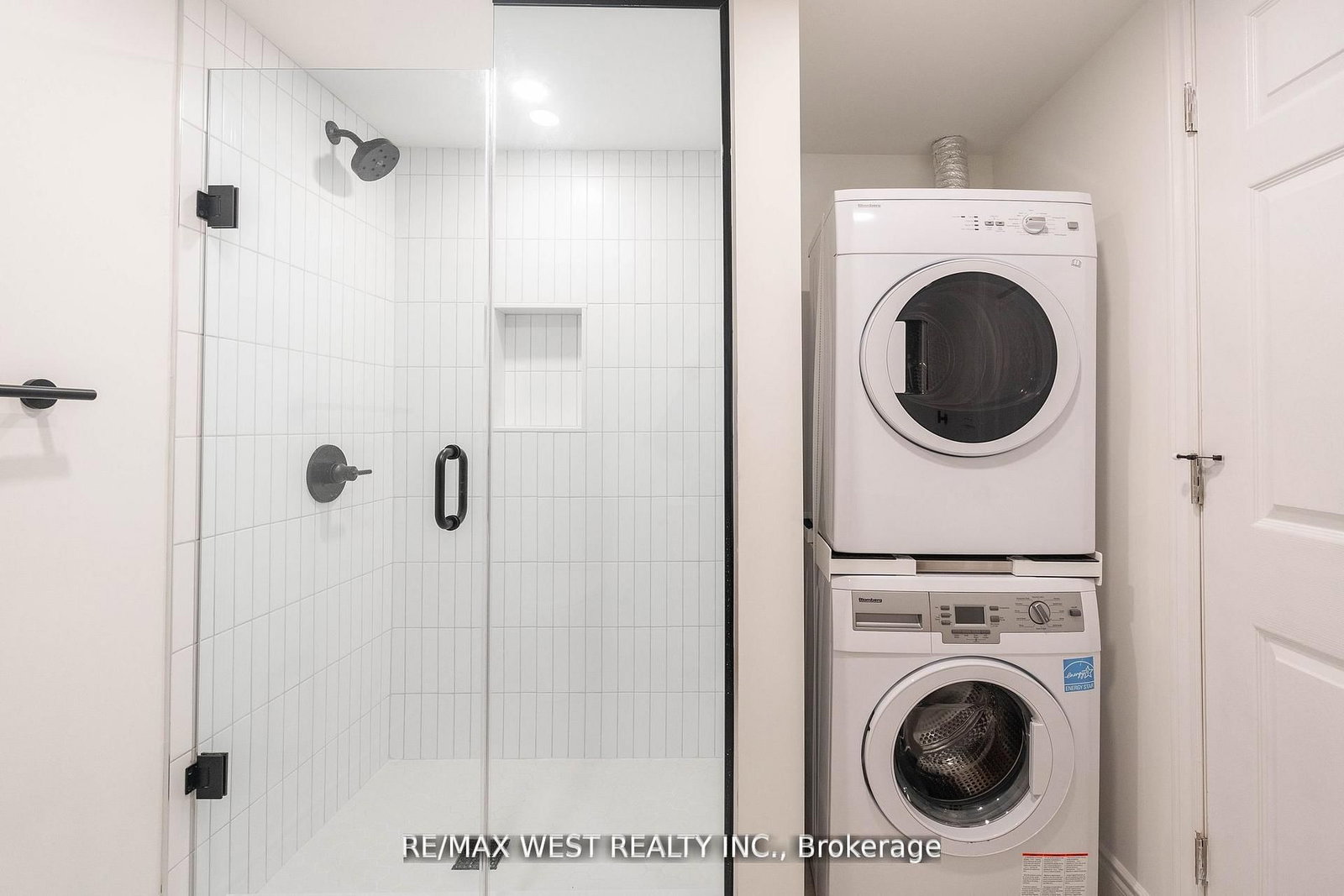 75 Wright Crescent, Unit Lower - Photo 15