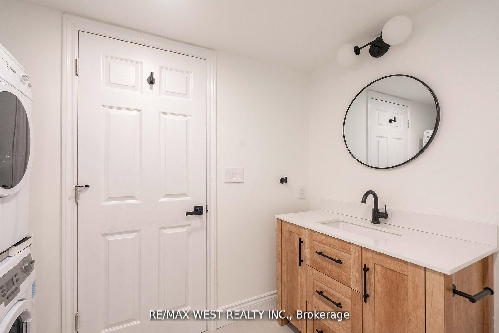 75 Wright Crescent, Unit Lower - Photo 16