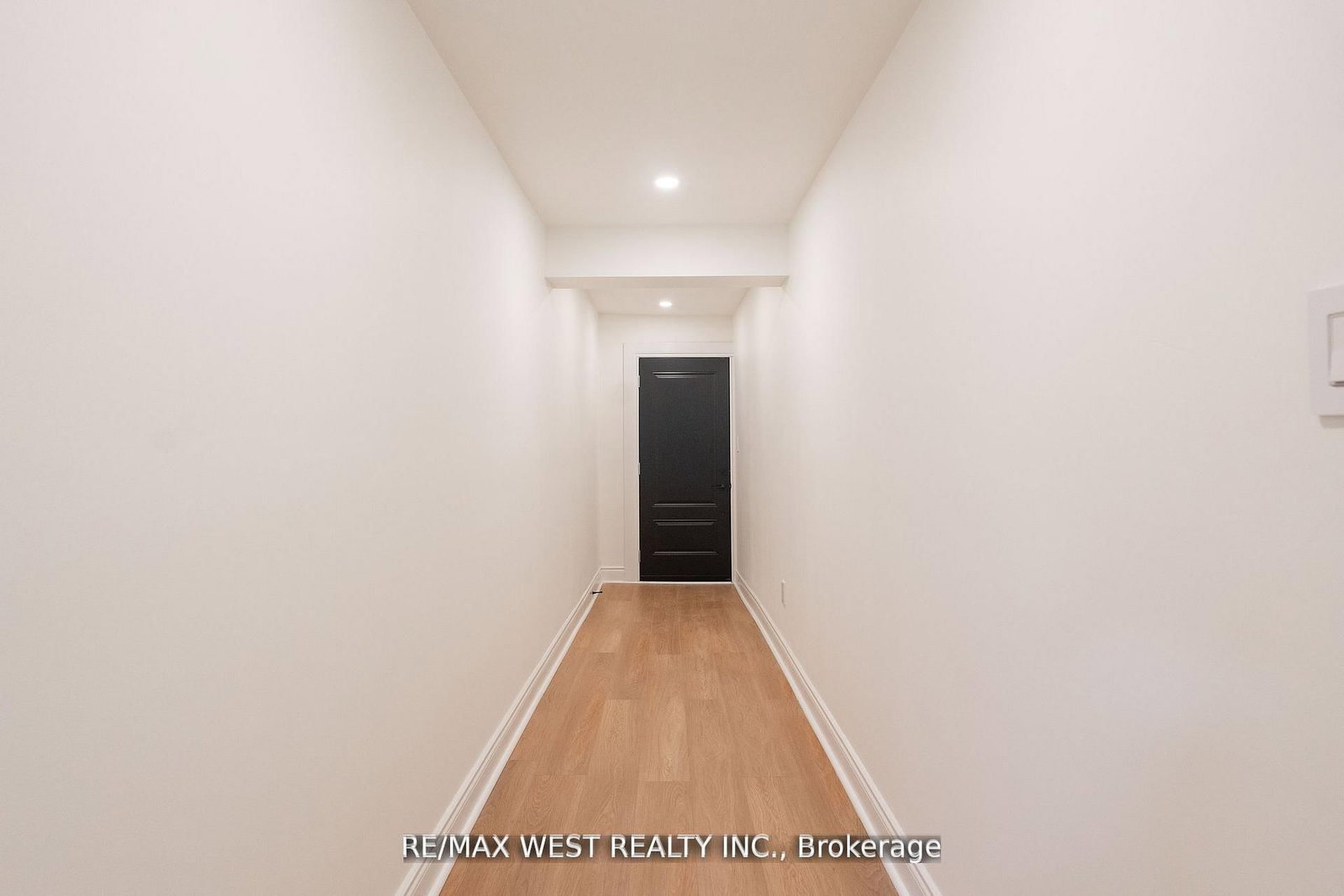 75 Wright Crescent, Unit Lower - Photo 3