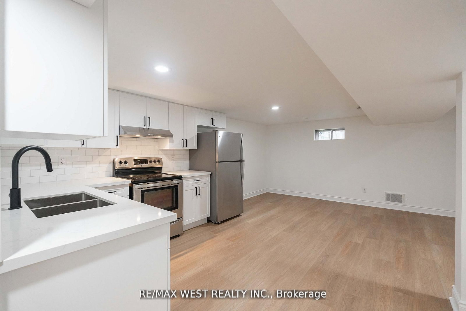 75 Wright Crescent, Unit Lower - Photo 5