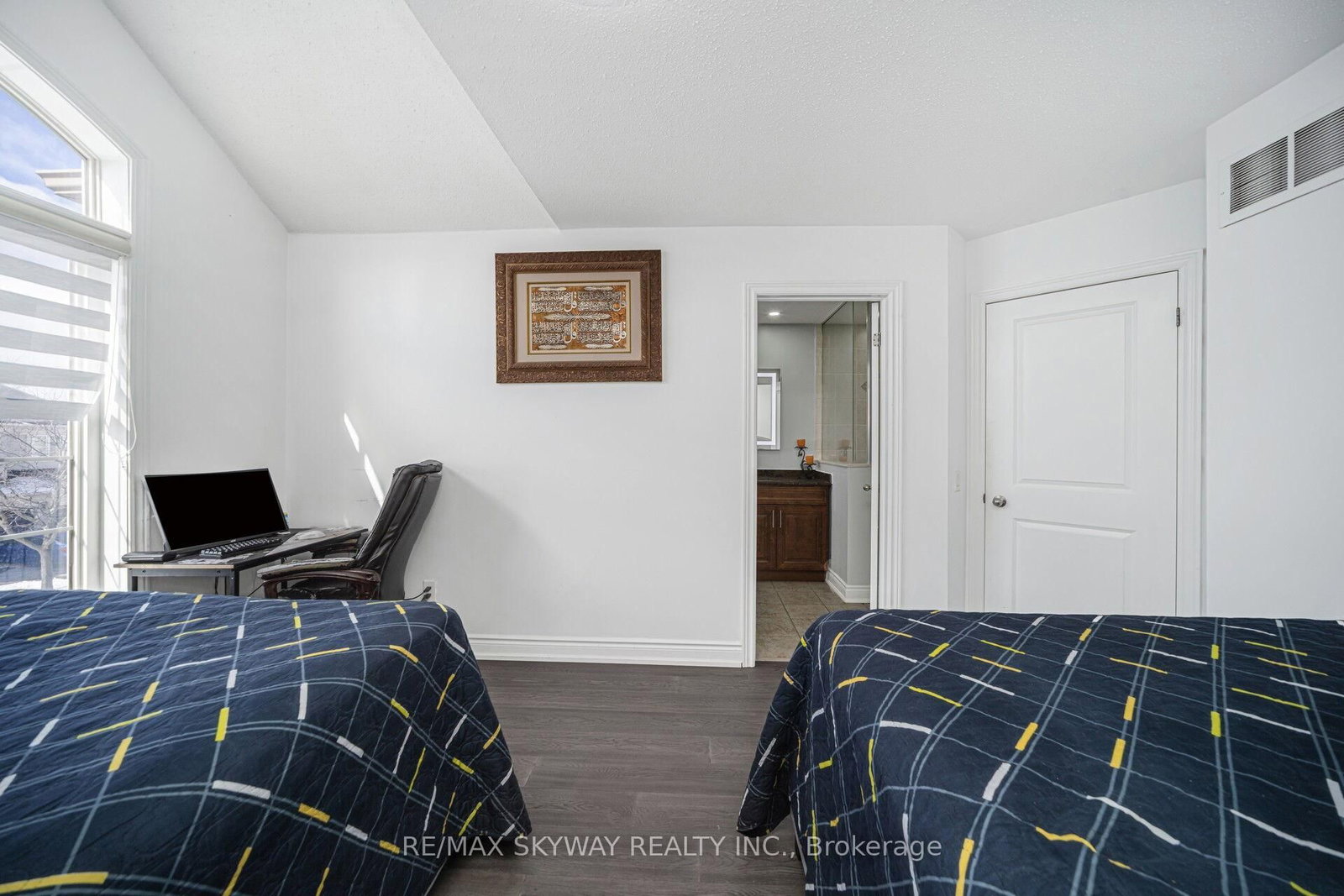 Detached House for sale at 44 Eaglesprings Crescent, Brampton, Ontario, L6P 2W2 - Bram East - MLS: W12884874