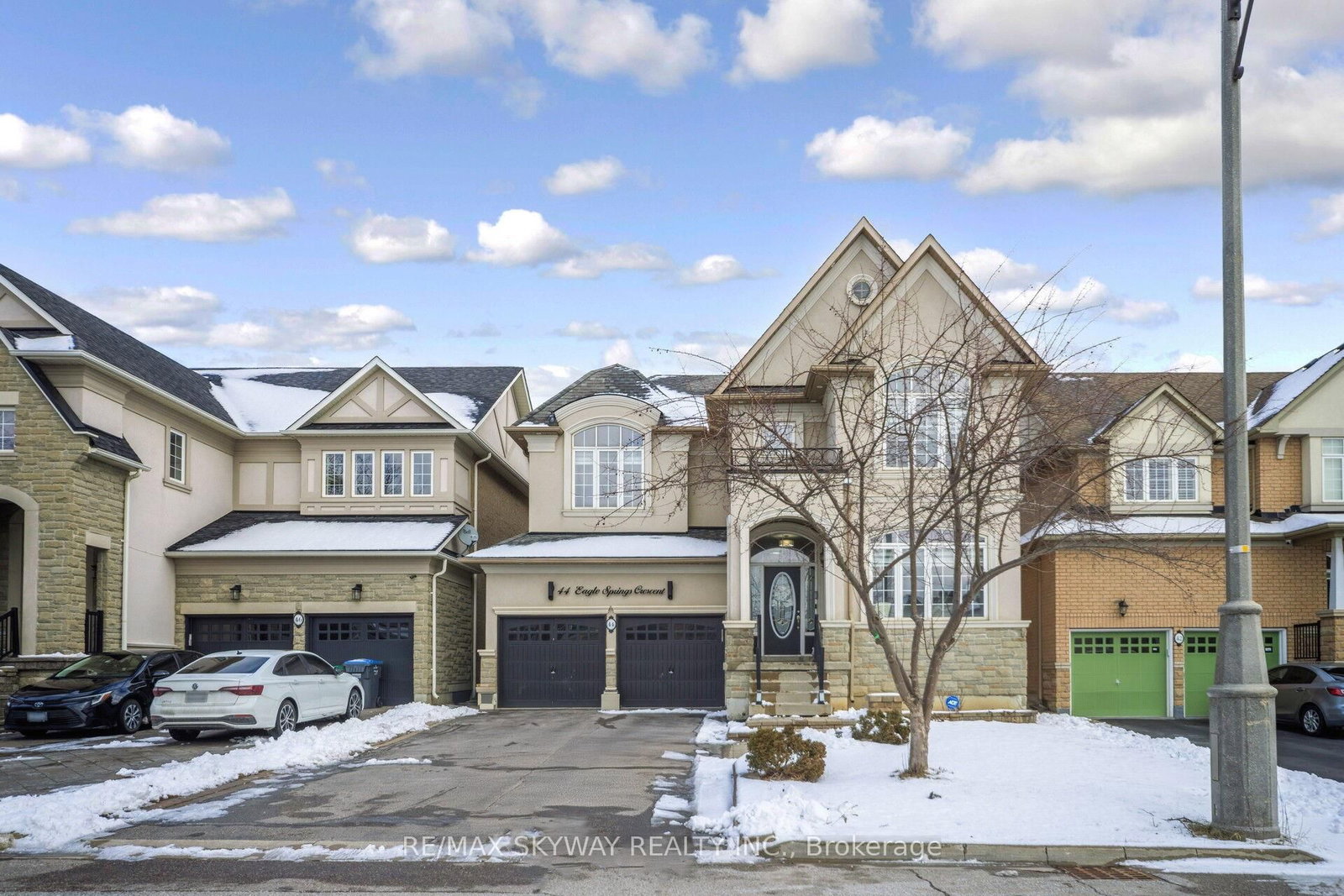 Detached House for sale at 44 Eaglesprings Crescent, Brampton, Ontario, L6P 2W2 - Bram East - MLS: W12884874