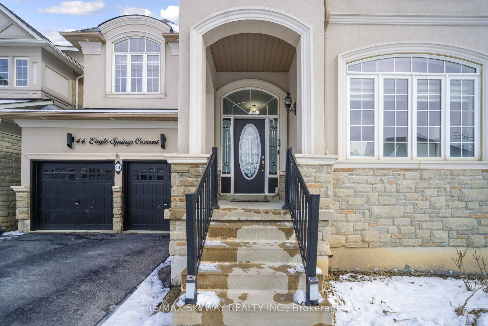 Detached House for sale at 44 Eaglesprings Crescent, Brampton, Ontario, L6P 2W2 - Bram East - MLS: W12884874