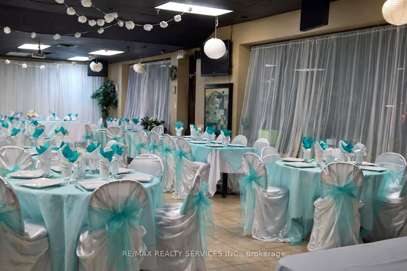 2&3B - 1076 Cardiff Blvd, Mississauga, L5S 1M4 | Image 2