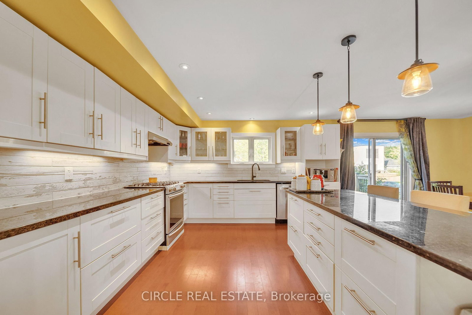 Detached House for sale at 1043 Shaw Drive, Mississauga, Ontario, L5G 3Z3 - Lakeview - MLS: W12885086