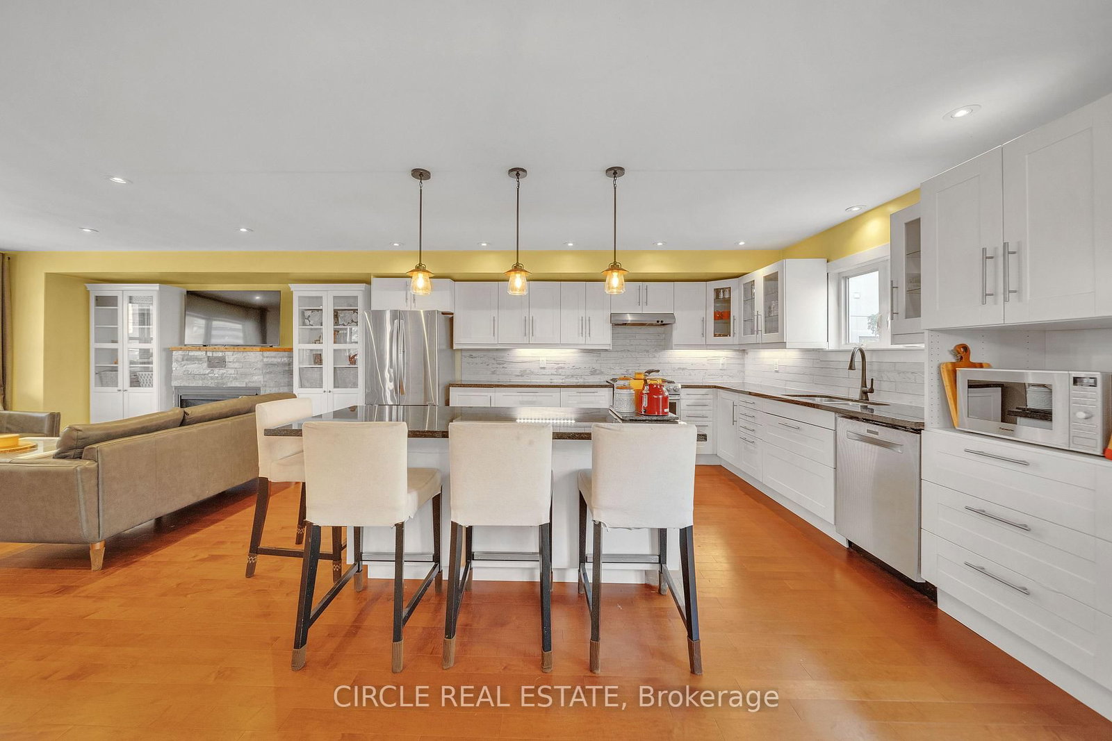 Detached House for sale at 1043 Shaw Drive, Mississauga, Ontario, L5G 3Z3 - Lakeview - MLS: W12885086