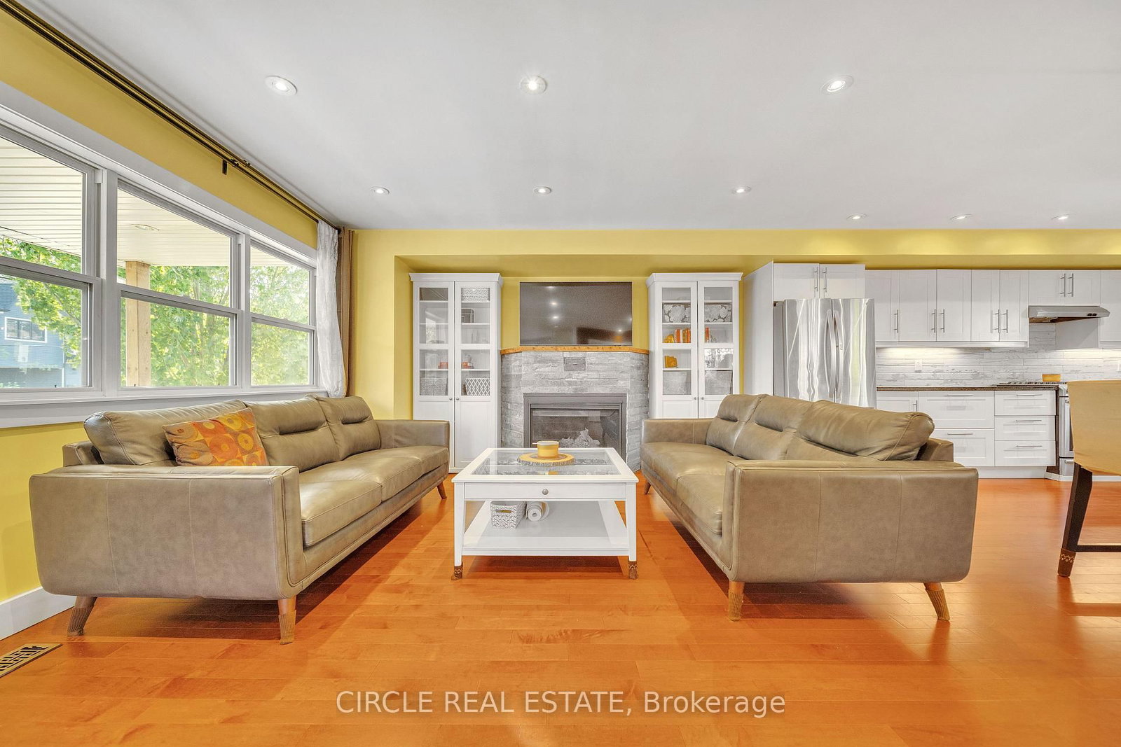 Detached House for sale at 1043 Shaw Drive, Mississauga, Ontario, L5G 3Z3 - Lakeview - MLS: W12885086