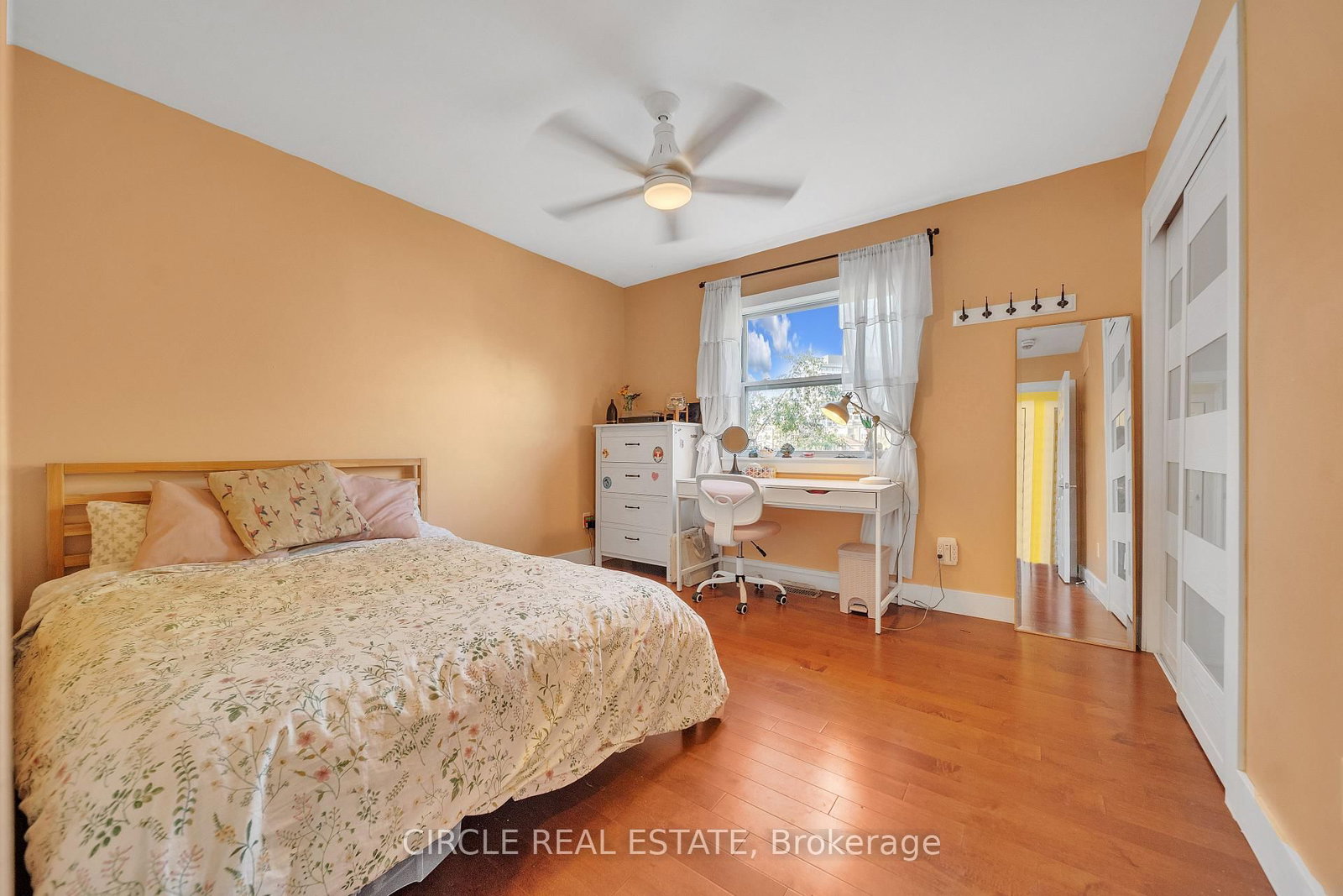 Detached House for sale at 1043 Shaw Drive, Mississauga, Ontario, L5G 3Z3 - Lakeview - MLS: W12885086