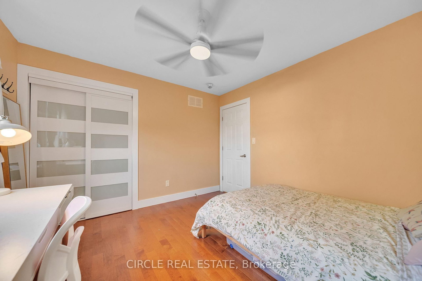 Detached House for sale at 1043 Shaw Drive, Mississauga, Ontario, L5G 3Z3 - Lakeview - MLS: W12885086