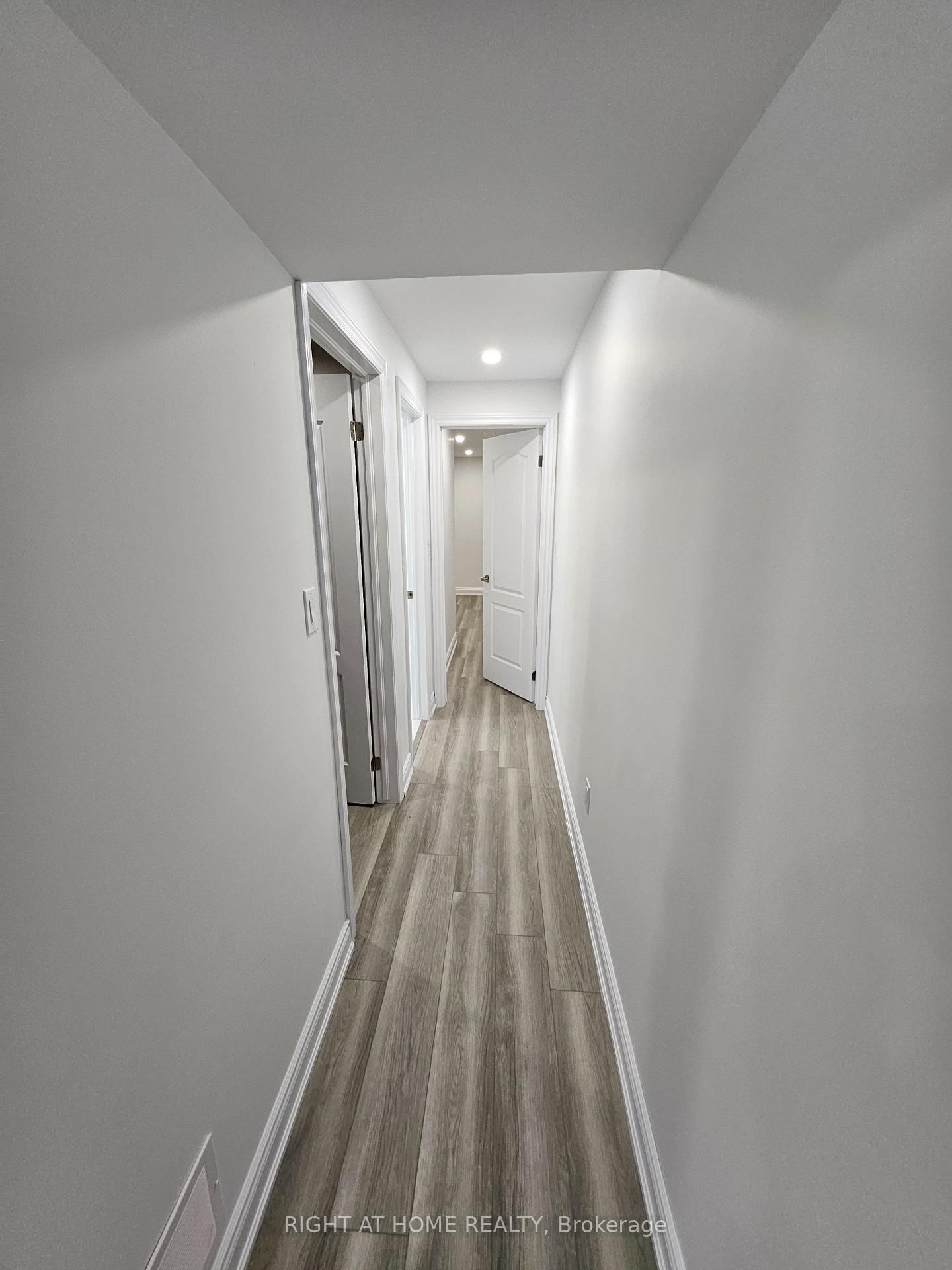 Detached House for lease at Lower-1290 Duignan Crescent, Milton, Ontario, L9E 1C7 - Ford - MLS: W12885138