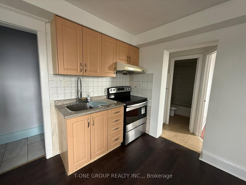 Unit 2 - 418 Royal York Rd, Toronto, M8Y 2R9 | Image 3