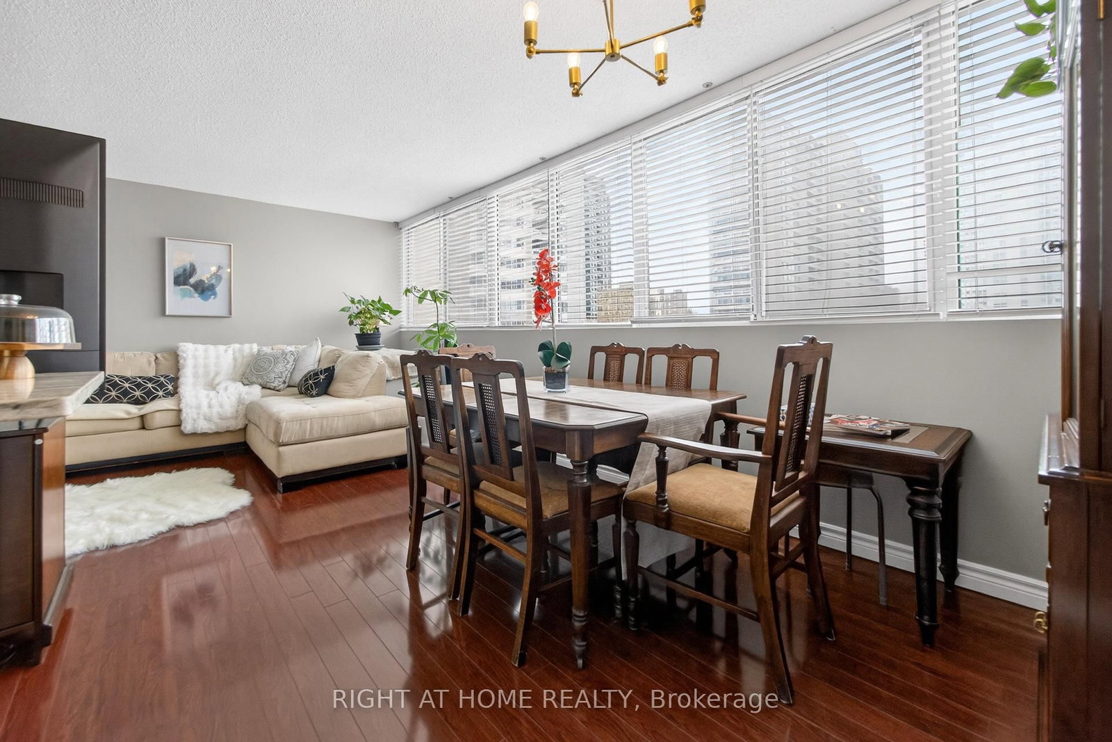 Condo for sale at 610-3590 Kaneff Crescent, Mississauga, Ontario, L5A 3X3 - Mississauga Valleys - MLS: W12885300