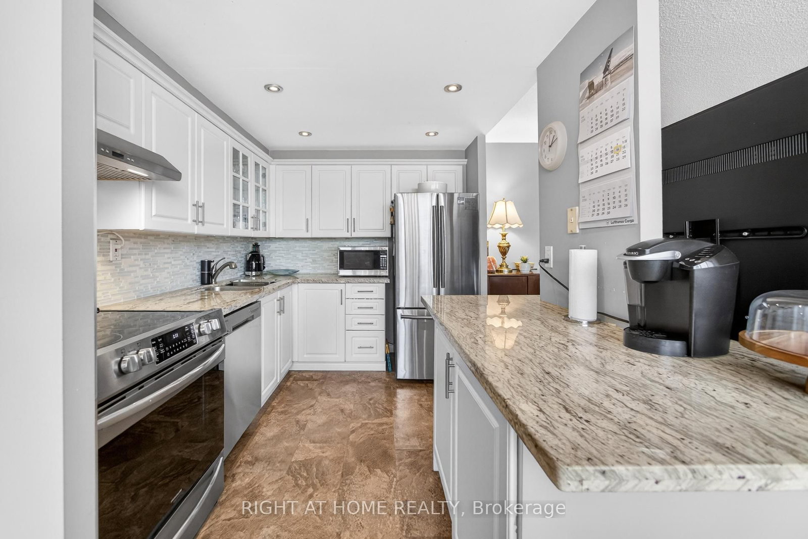 Condo for sale at 610-3590 Kaneff Crescent, Mississauga, Ontario, L5A 3X3 - Mississauga Valleys - MLS: W12885300