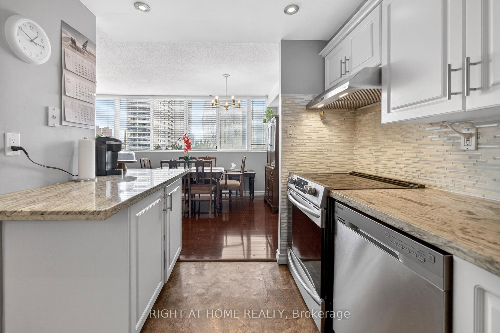 Condo for sale at 610-3590 Kaneff Crescent, Mississauga, Ontario, L5A 3X3 - Mississauga Valleys - MLS: W12885300