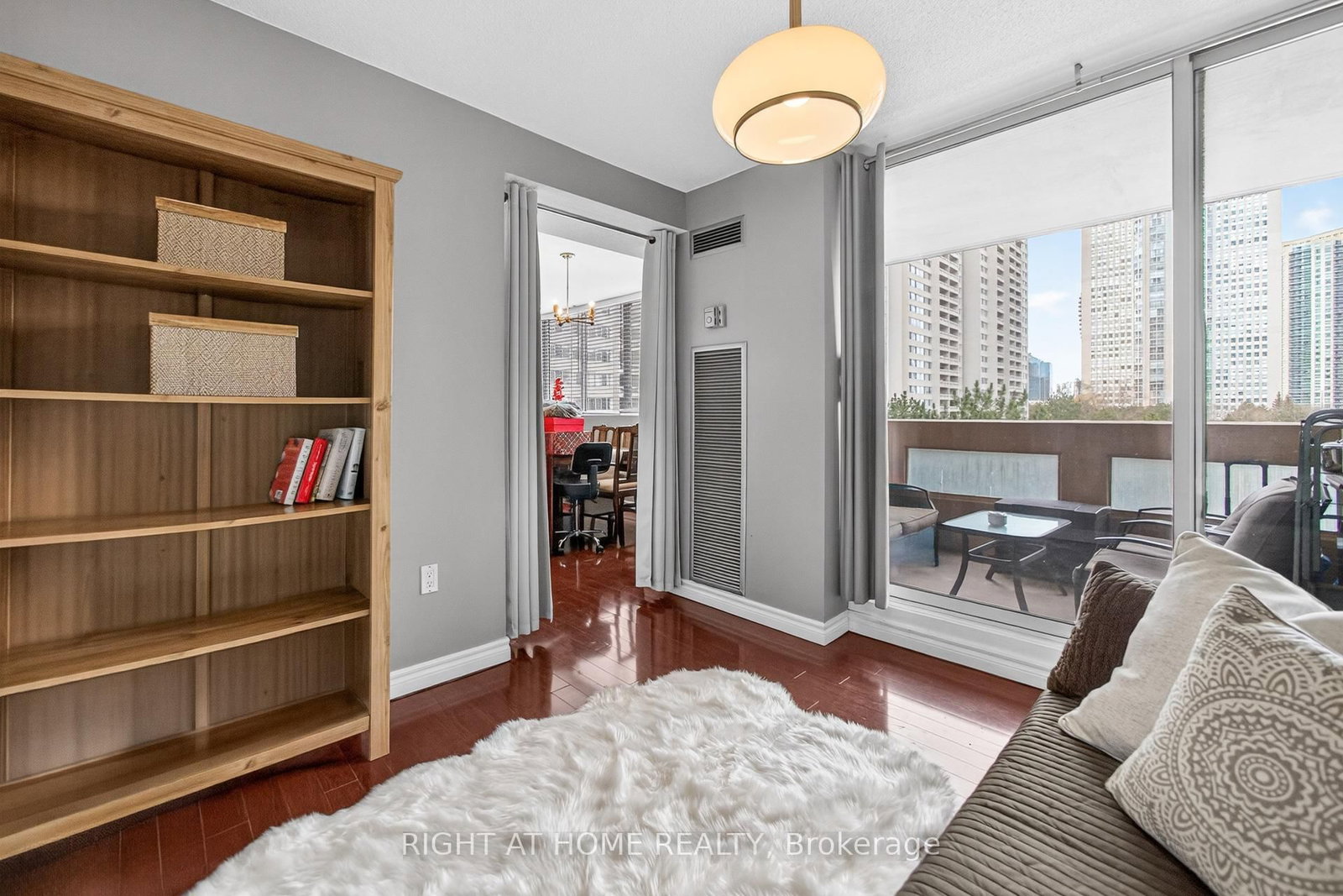 Condo for sale at 610-3590 Kaneff Crescent, Mississauga, Ontario, L5A 3X3 - Mississauga Valleys - MLS: W12885300