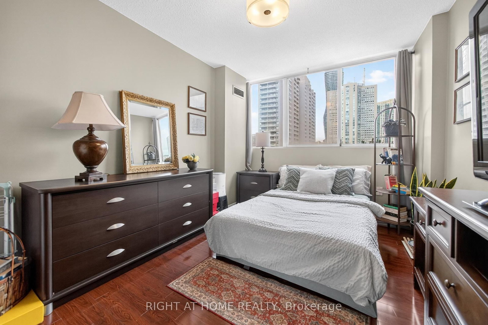 Condo for sale at 610-3590 Kaneff Crescent, Mississauga, Ontario, L5A 3X3 - Mississauga Valleys - MLS: W12885300