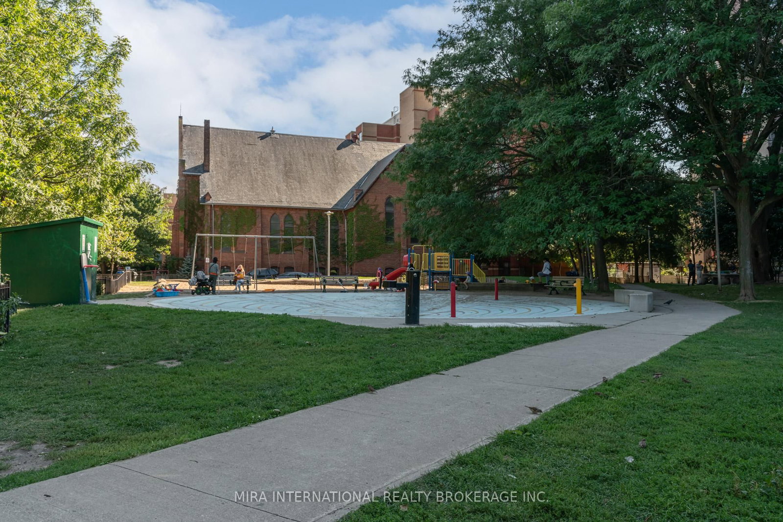 70 Melbourne Avenue, Unit 105 - Photo 13