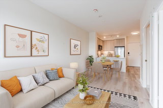 702 - 15 Watergarden Drive