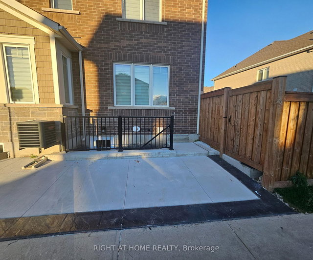 Lower - 852 Aspen Terrace