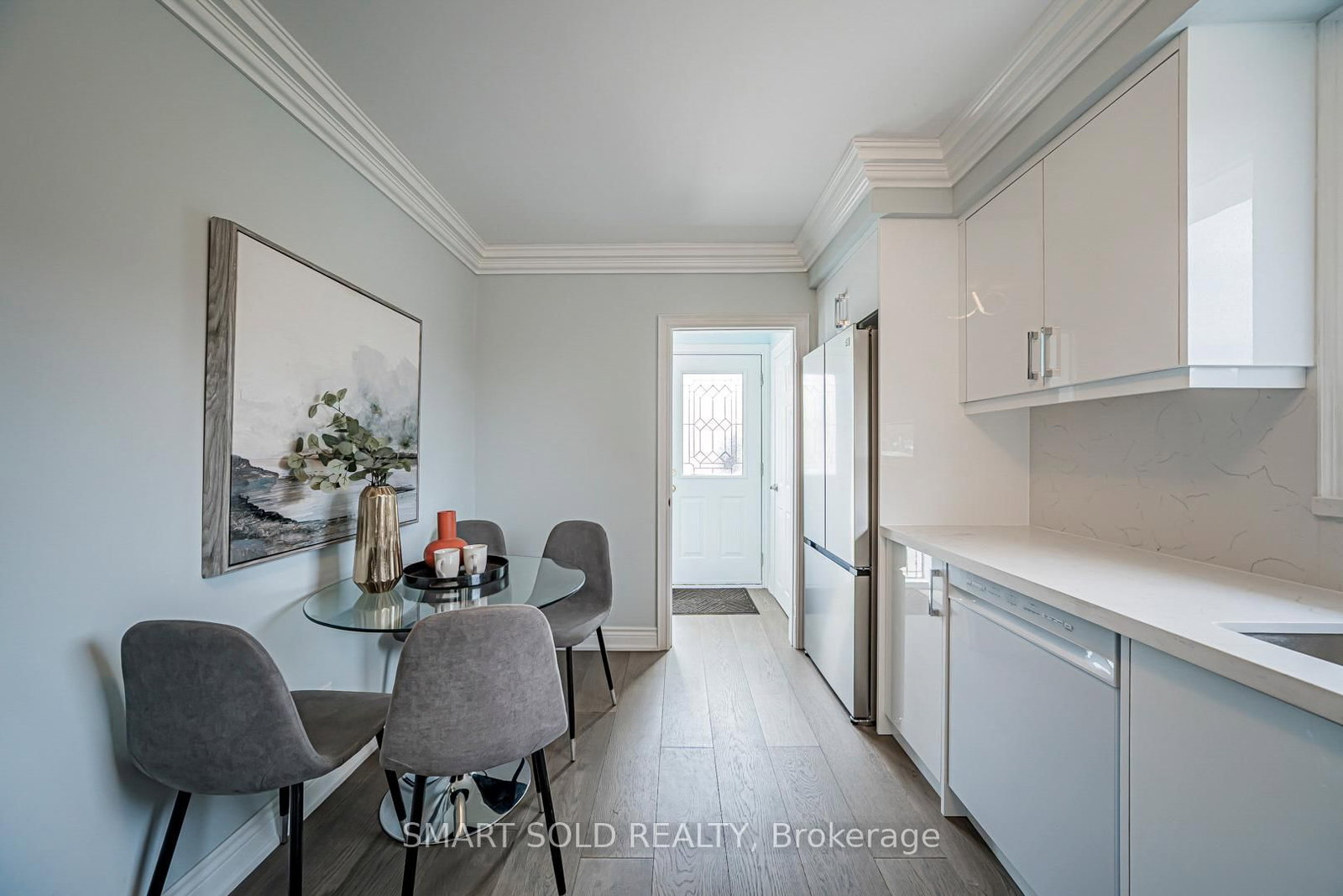 Detached House for sale at 995 Garrard Avenue, Mississauga, Ontario, L5E 1L4 - Lakeview - MLS: W12885392