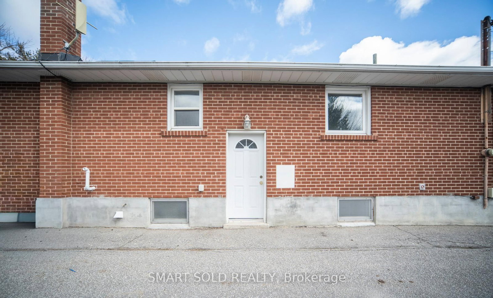 Detached House for sale at 995 Garrard Avenue, Mississauga, Ontario, L5E 1L4 - Lakeview - MLS: W12885392