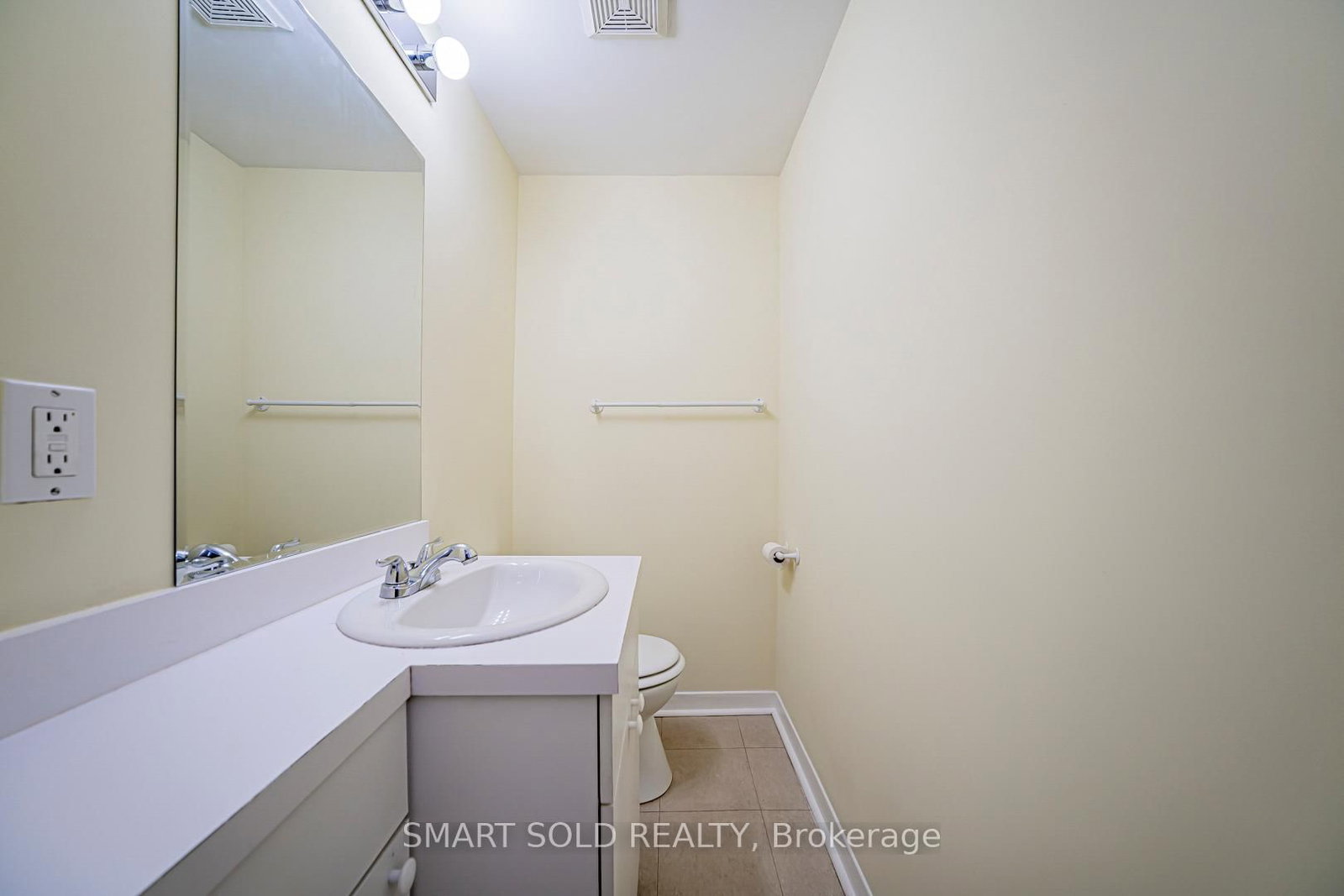 Detached House for sale at 995 Garrard Avenue, Mississauga, Ontario, L5E 1L4 - Lakeview - MLS: W12885392