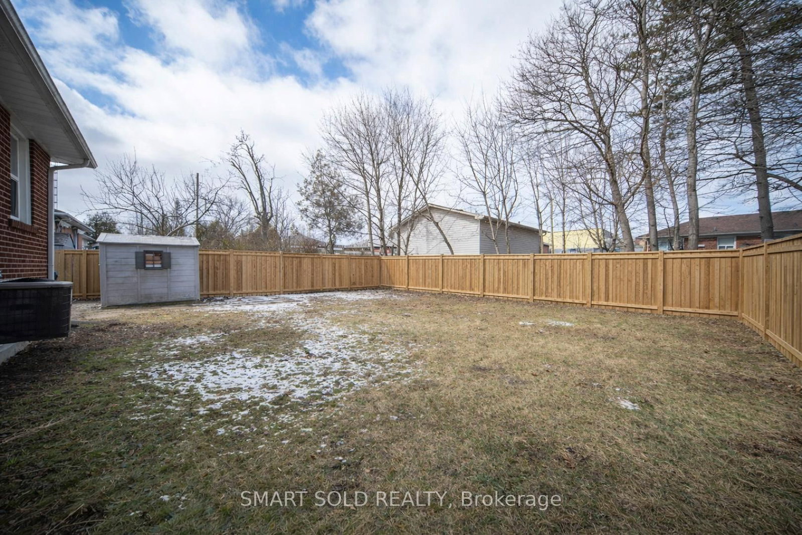 Detached House for sale at 995 Garrard Avenue, Mississauga, Ontario, L5E 1L4 - Lakeview - MLS: W12885392