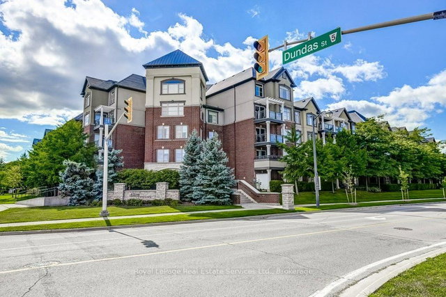 201 - 3060 Rotary Way W