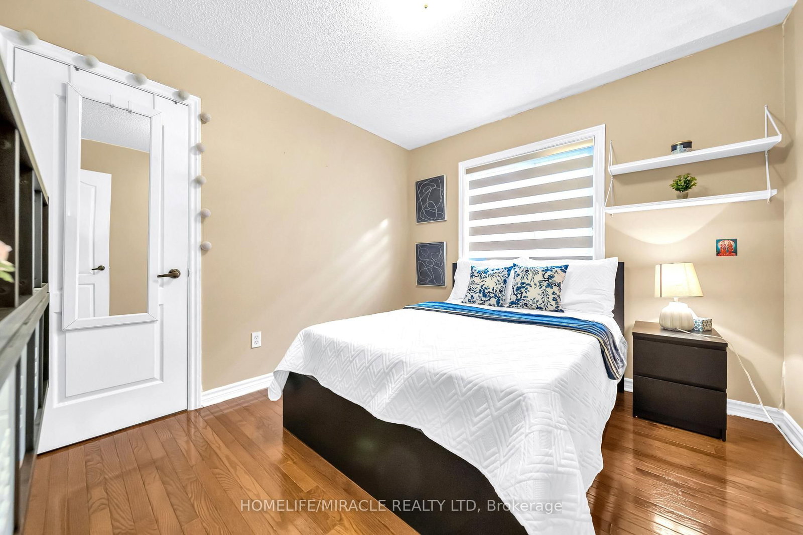 Detached House for sale at 4 Templeton Court, Brampton, Ontario, L6P 3B2 - Bram East - MLS: W12886158