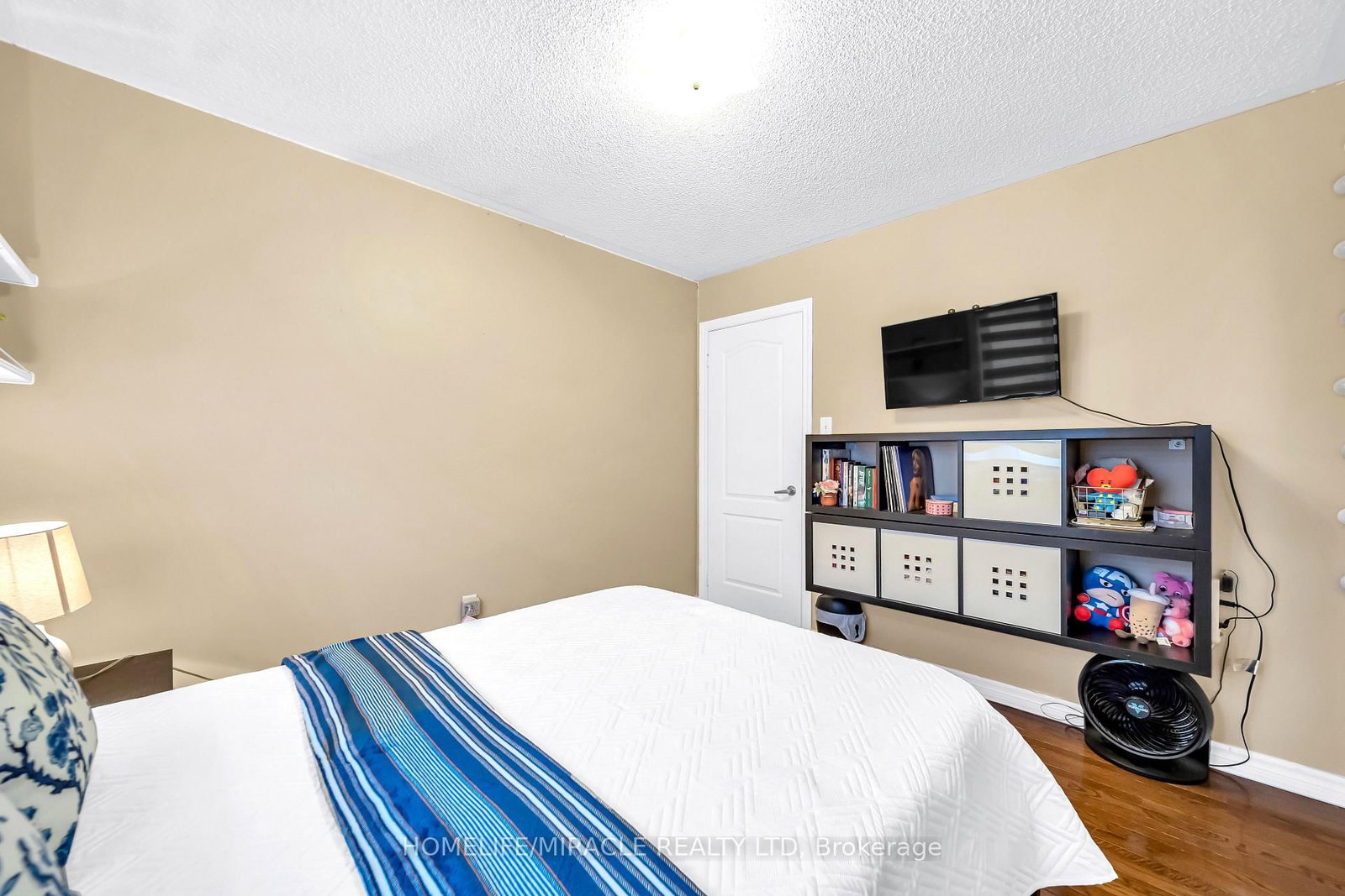 Detached House for sale at 4 Templeton Court, Brampton, Ontario, L6P 3B2 - Bram East - MLS: W12886158