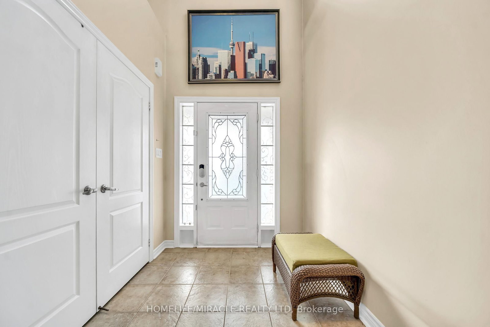 Detached House for sale at 4 Templeton Court, Brampton, Ontario, L6P 3B2 - Bram East - MLS: W12886158