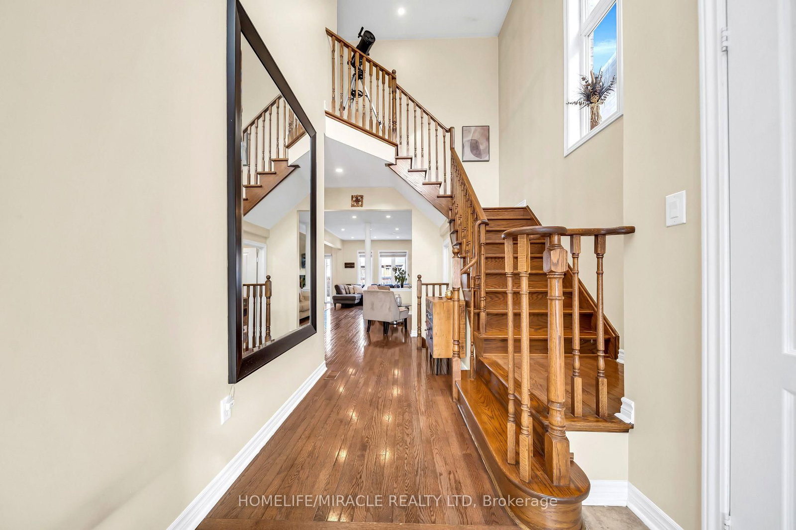 Detached House for sale at 4 Templeton Court, Brampton, Ontario, L6P 3B2 - Bram East - MLS: W12886158