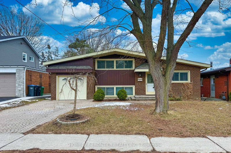 3223 Constitution Blvd, Mississauga, L4Y 2Z1 | Image 2