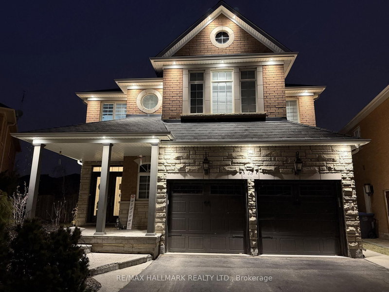 46 Customline Dr, Brampton, L7A 3C2 | Image 2
