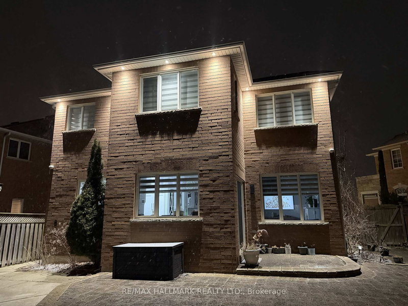 46 Customline Dr, Brampton, L7A 3C2 | Image 3